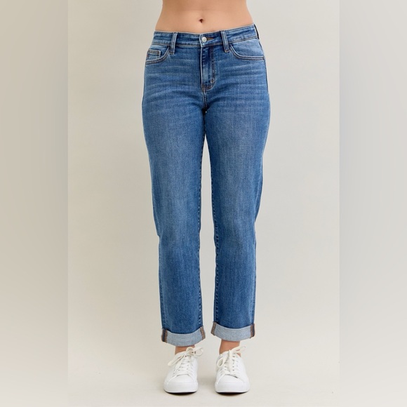 Judy Blue Full Size Mid Rise BF Classic Cuffed Jeans Plus Size - Picture 1 of 14